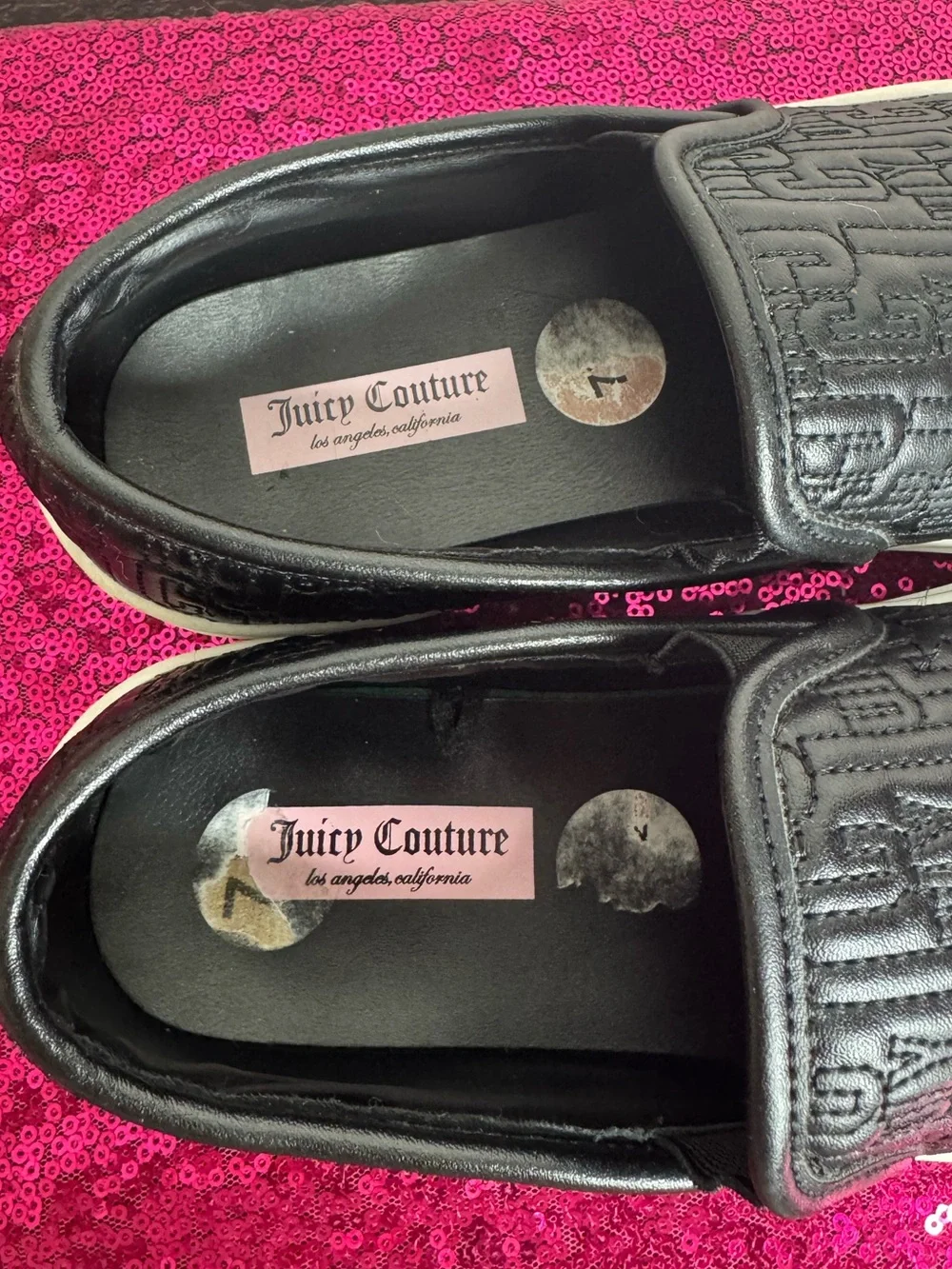 2/for $20 🪩 JUICY COUTURE Black Quilted Logo Slip-On Sneakers (Women’s 7)